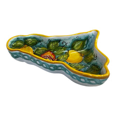 Sicily-shaped hors d'oeuvre ( appetizer )dish in Sicilian ceramic.
approx. L 26 x h 20 x d 8 cm.